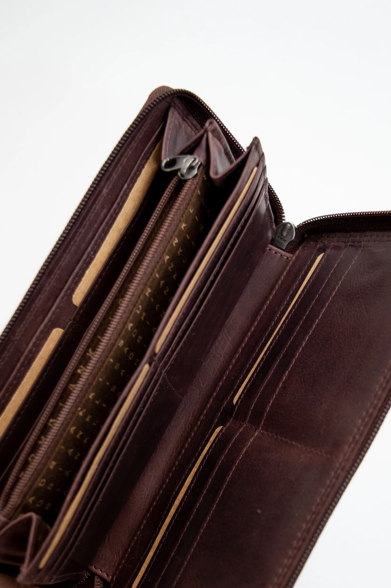 Adrian Klis 195 Wallet, Brown, Buffalo Leather - Image 2