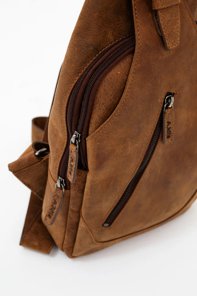 Adrian Klis 2854 Sling Bag, Buffalo Leather - Image 3