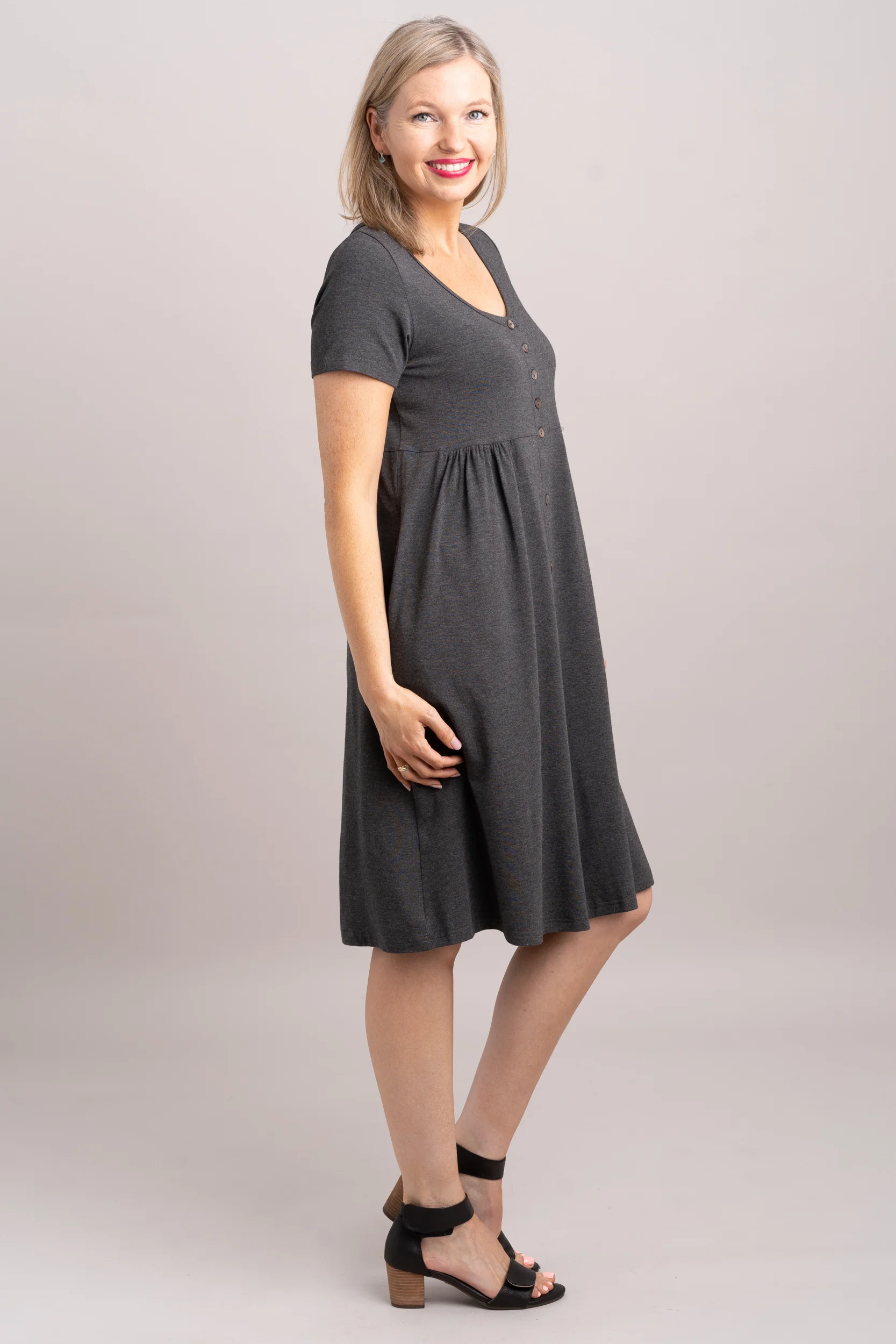 Nelly Short Sleeve Dress, Graphite, Bamboo - Final Sale - Image 3