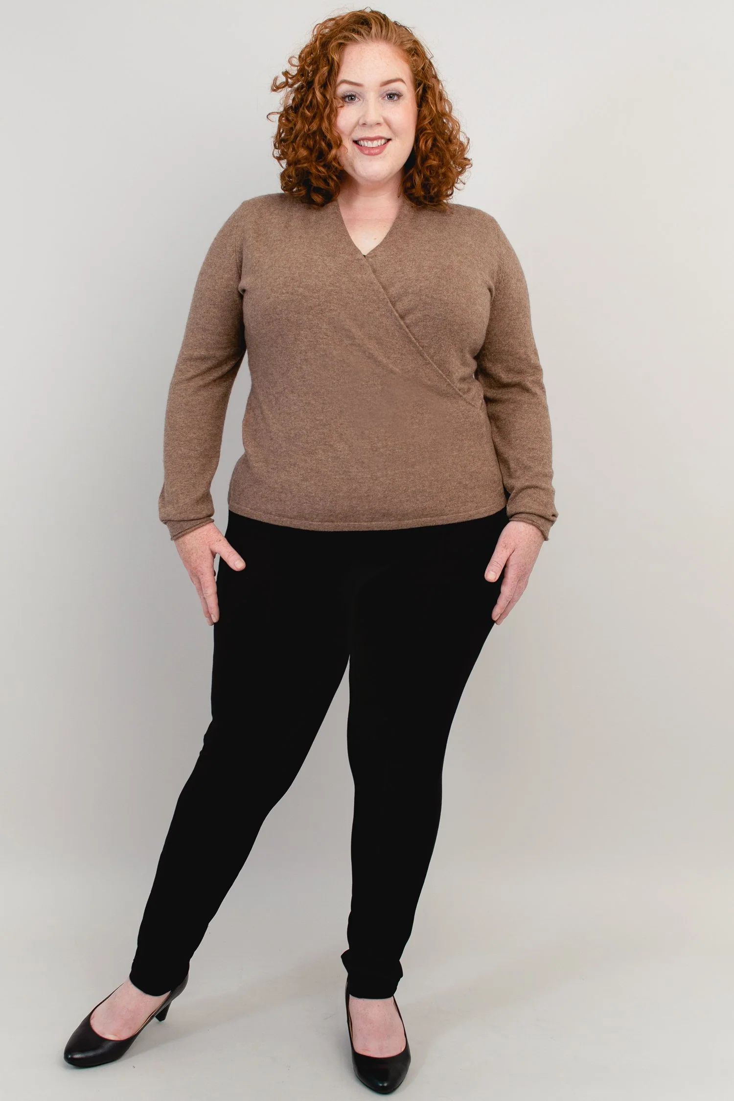New York Sweater, Autumn Taupe, Cashmere - Image 3